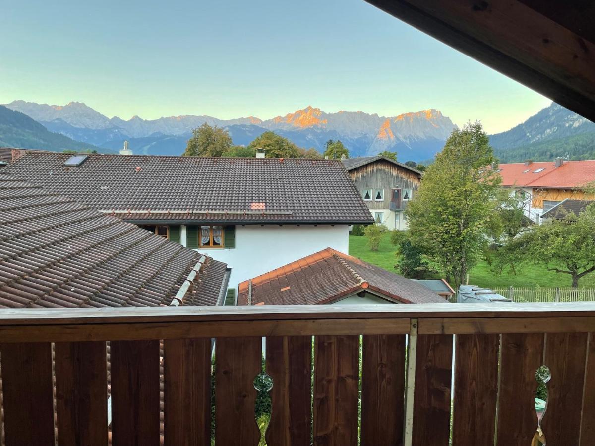 Dachgeschosswohnung Mit Traumhaftem Zugspitzblick Bei Garmisch Farchant Bagian luar foto