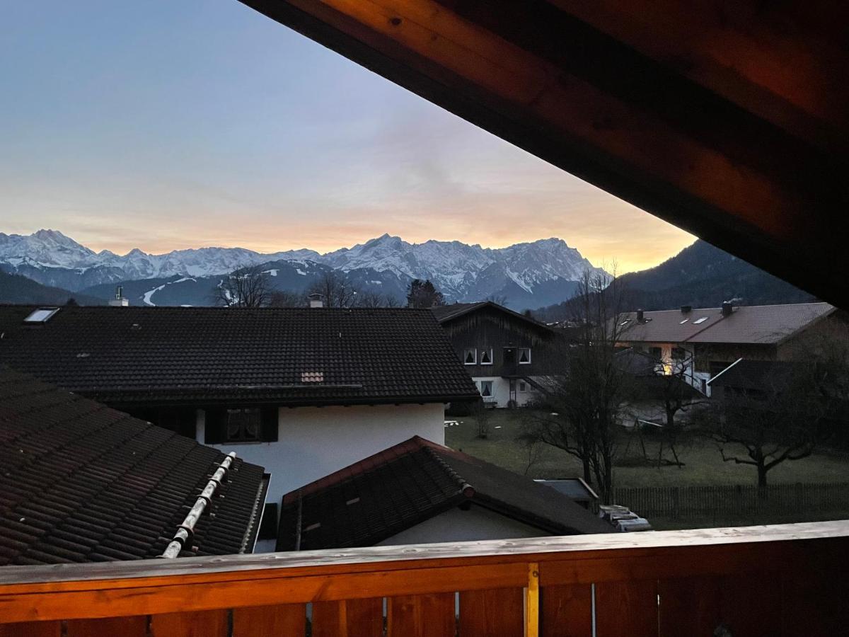 Dachgeschosswohnung Mit Traumhaftem Zugspitzblick Bei Garmisch Farchant Bagian luar foto