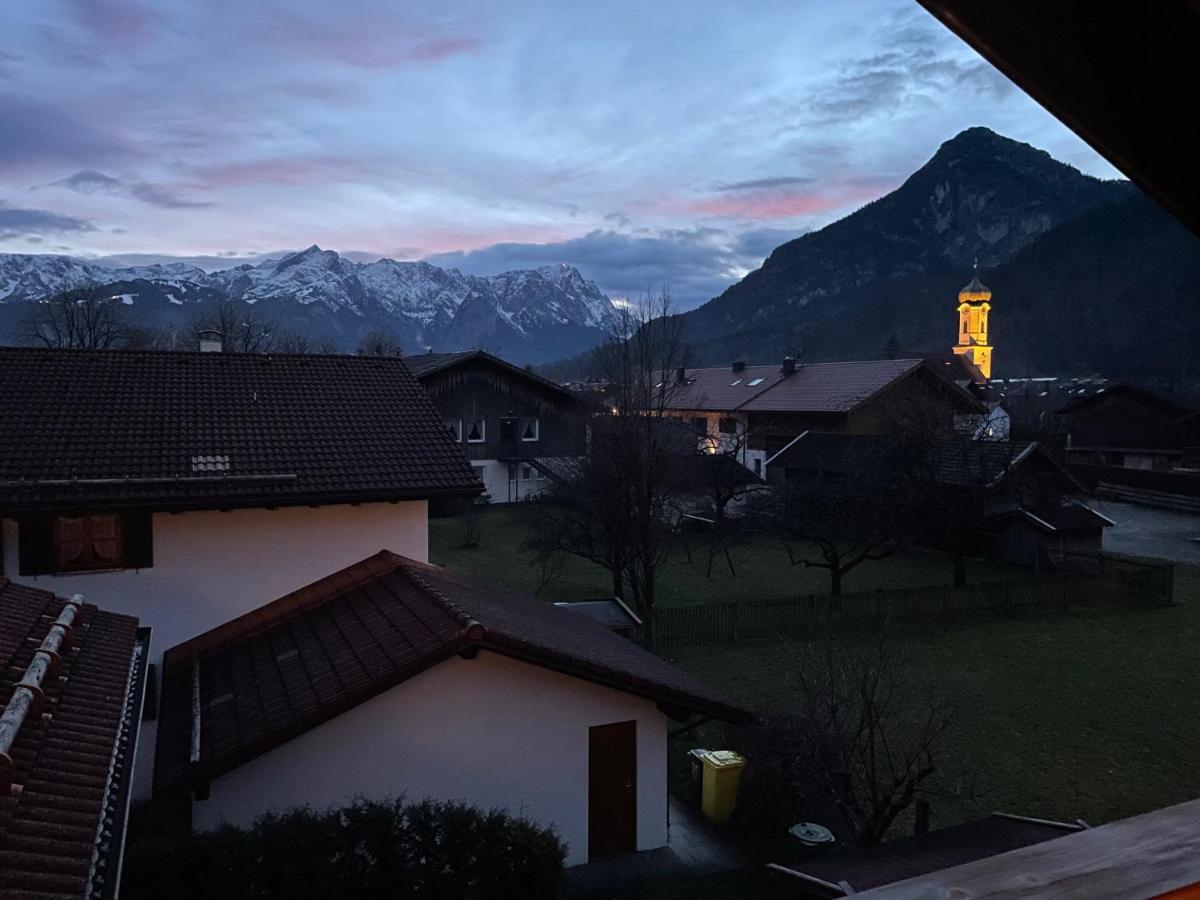 Dachgeschosswohnung Mit Traumhaftem Zugspitzblick Bei Garmisch Farchant Bagian luar foto