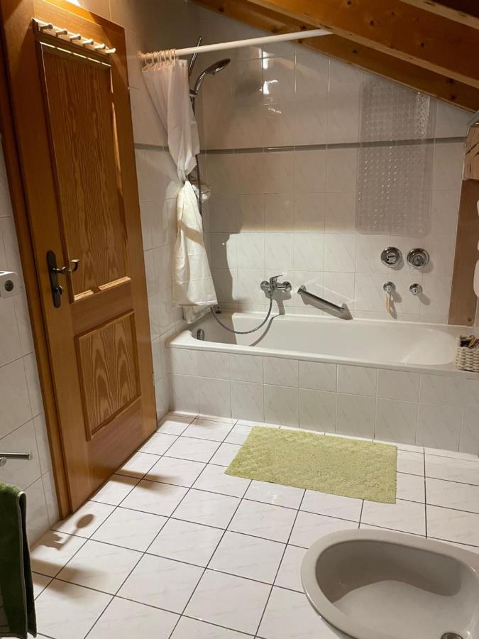 Dachgeschosswohnung Mit Traumhaftem Zugspitzblick Bei Garmisch Farchant Bagian luar foto